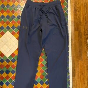 NWOT Under Armour casual pants